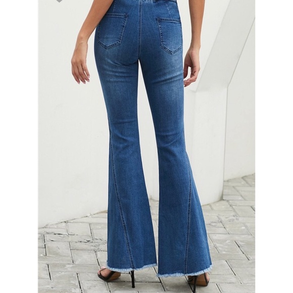 1 left ✨ medium-wash blue high waist flare jeans! - Picture 2 of 4